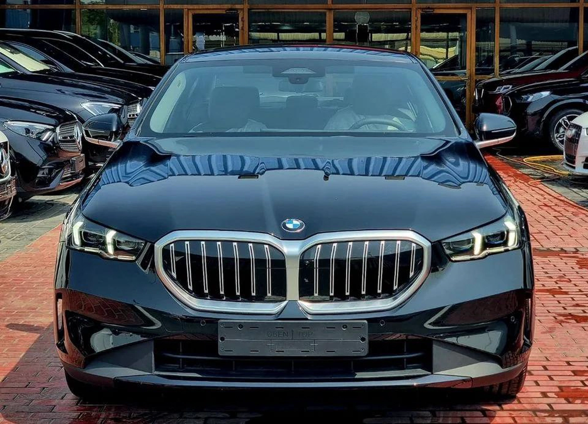 BMW 520i Under Warranty & Service 2026 GCC - AED 245,000-12-12