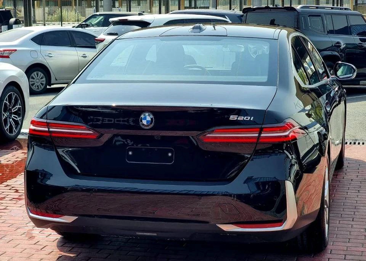BMW 520i Under Warranty & Service 2026 GCC - AED 245,000-8-8