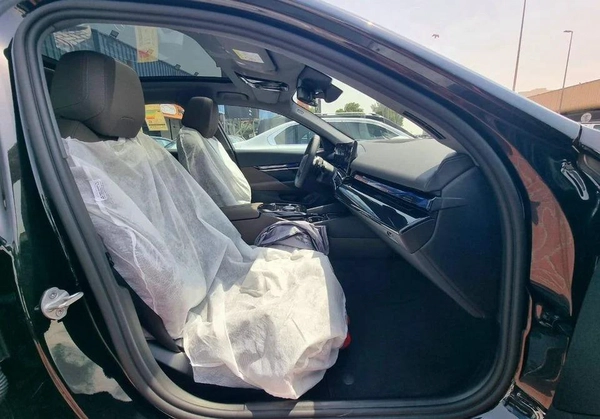 BMW 520i Under Warranty & Service 2026 GCC - AED 245,000