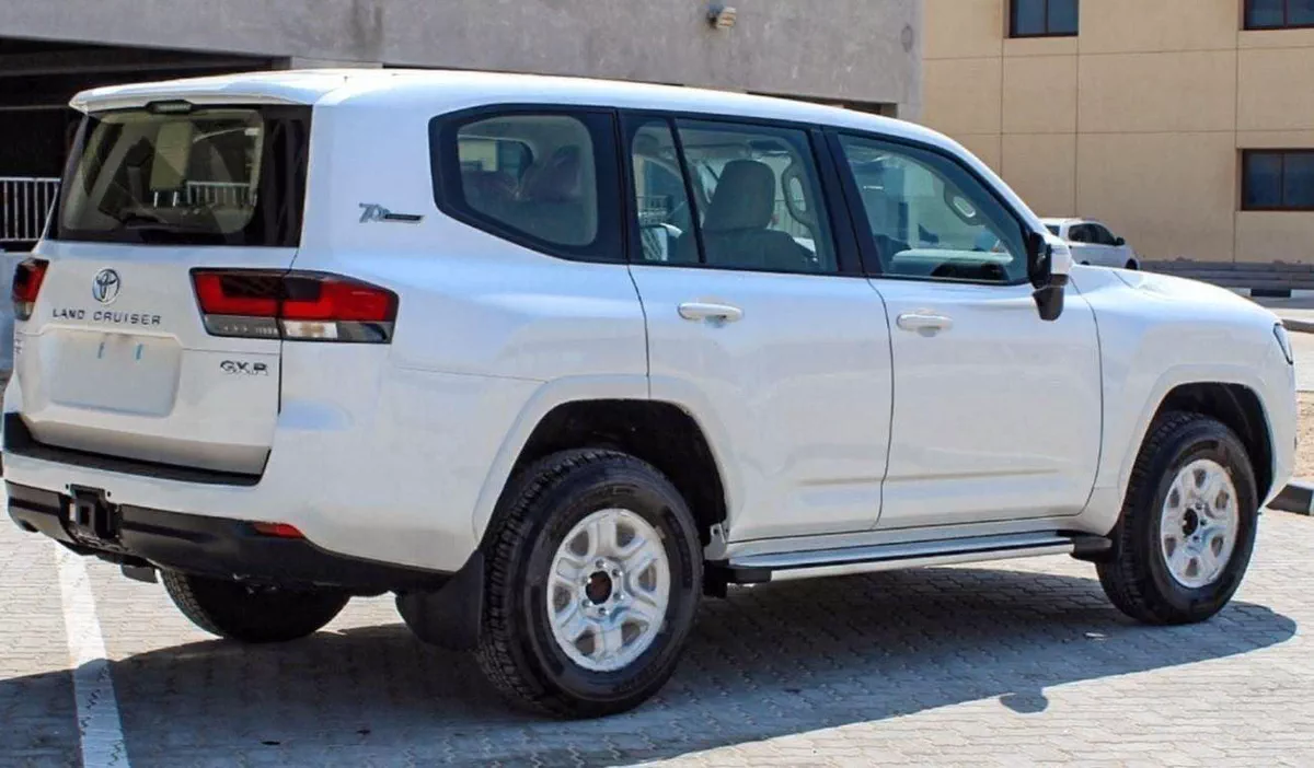 Toyota Land Cruiser GXR LAND CRUISER GXR 3.3L DIESEL 2024-5-0