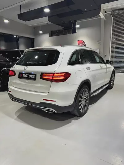 Mercedes-Benz GLC 250 4MATIC | 2018 | GCC | Full Option | Full service History | Monthly: 2,800 AED-1
