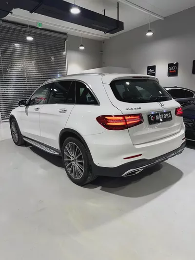 Mercedes-Benz GLC 250 4MATIC | 2018 | GCC | Full Option | Full service History | Monthly: 2,800 AED-5