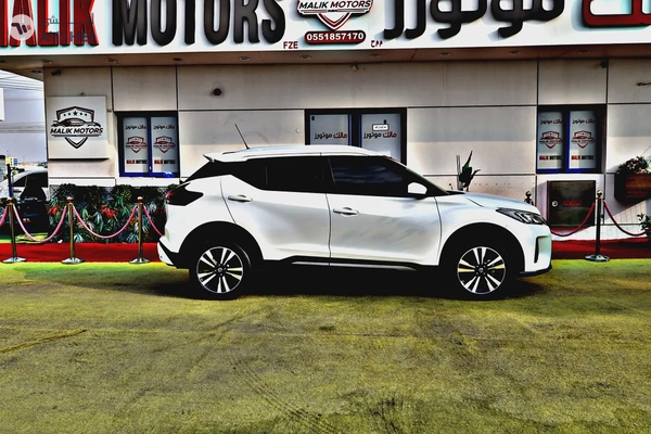 NISSAN KICKS 2022 MODEL AVAILABLE @ 895 only MONTLHY EMI WITH 20% DOWN PAYMENT.