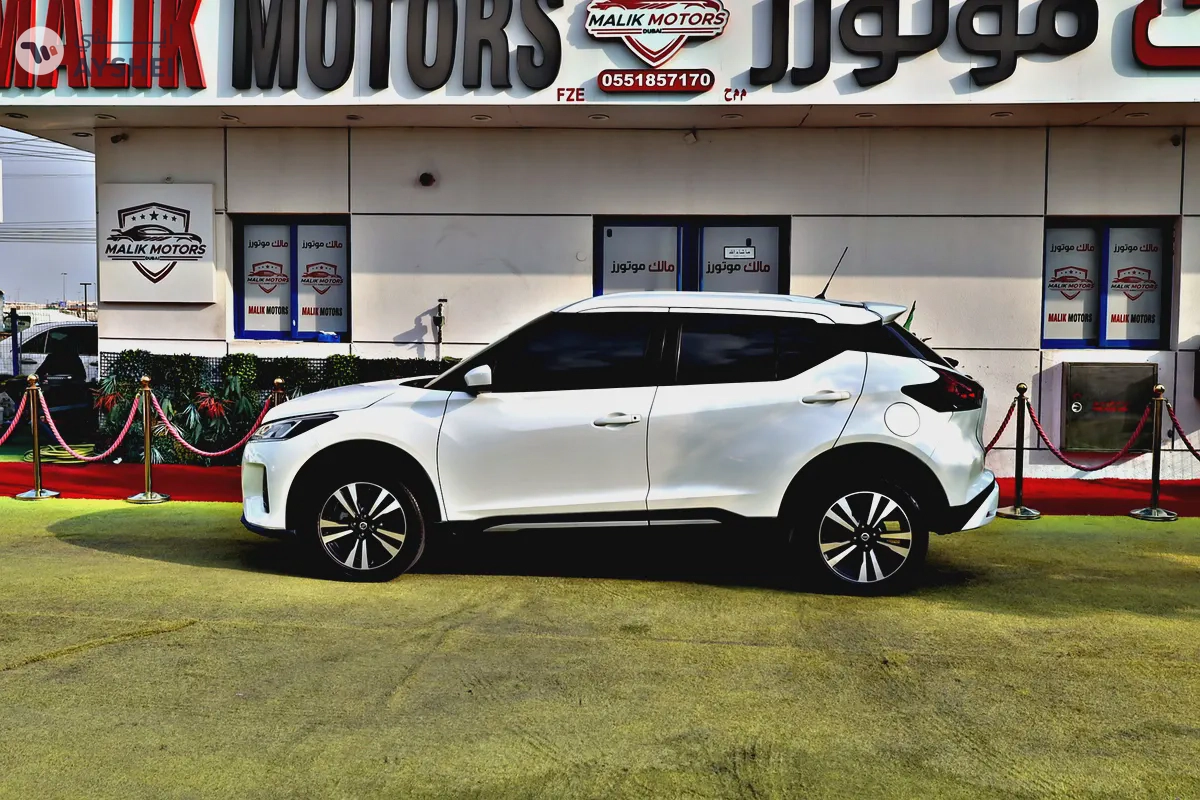 NISSAN KICKS 2022 MODEL AVAILABLE @ 895 only MONTLHY EMI WITH 20% DOWN PAYMENT.-4-4