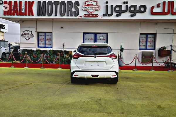 NISSAN KICKS 2022 MODEL AVAILABLE @ 895 only MONTLHY EMI WITH 20% DOWN PAYMENT.