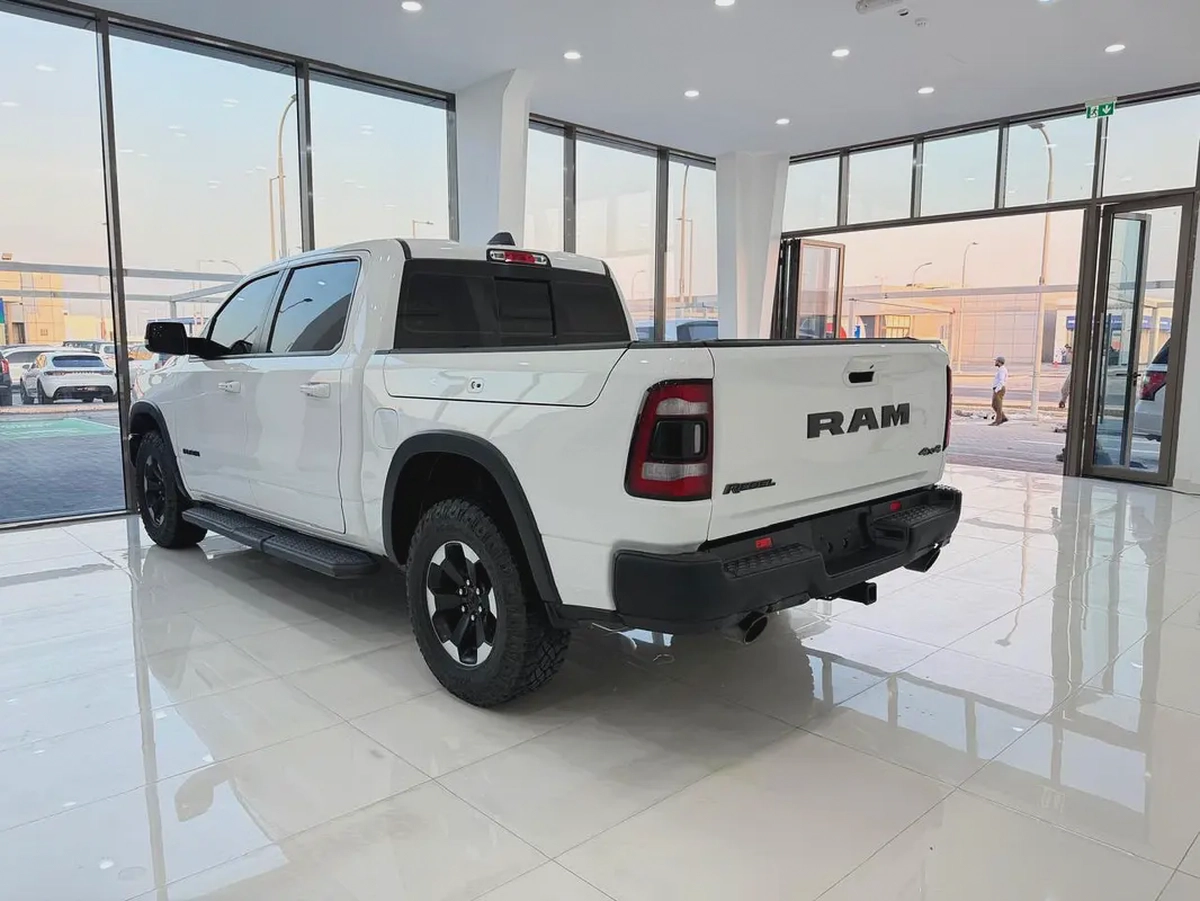 RAM 1500 Rebel Crew Cab 2021 GCC Specs-2-2