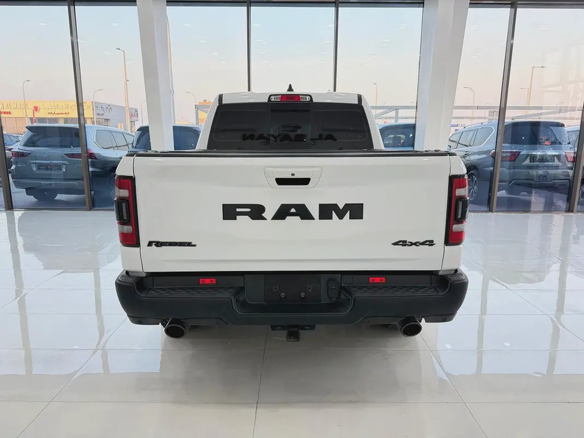 RAM 1500 Rebel Crew Cab 2021 GCC Specs-5-5
