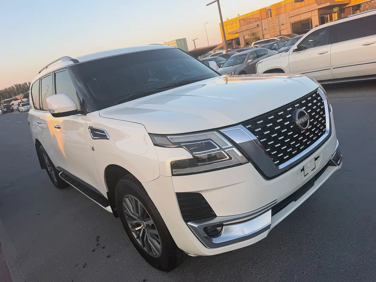 Nissan Patrol SE 2014 GCC Specs - Well Maintained-1-1