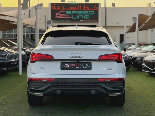 Audi Q5 S Line TFSI 45 Quattro Sportback - GCC Specs
