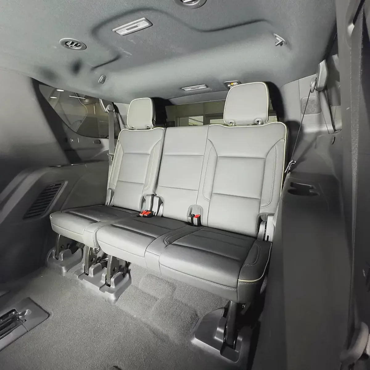 2025 GMC Yukon Elevation-11-11