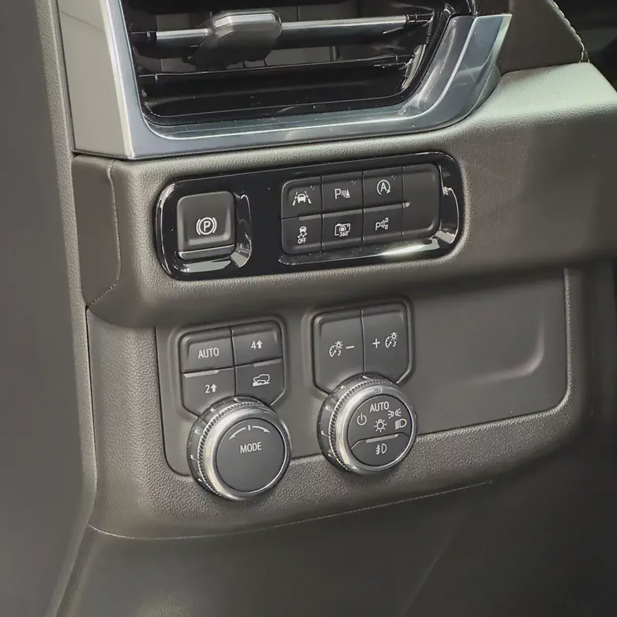 2025 GMC Yukon Elevation-13-13