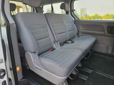 Hyundai H1 Passenger 2020 GCC Specs - Reliable 9-Seater Passenger Van With Low KM Premium Condition-9