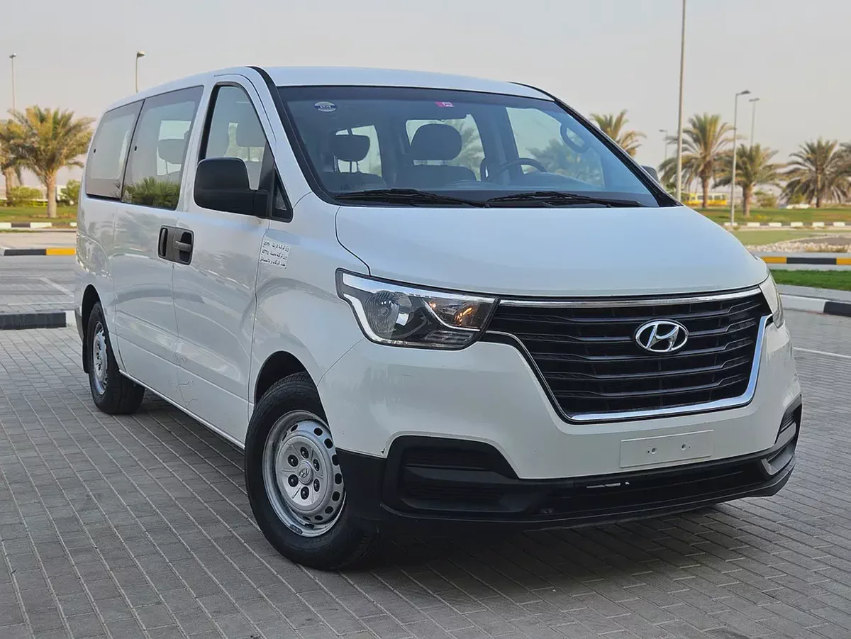 Hyundai H1 Passenger 2020 GCC Specs - Reliable 9-Seater Passenger Van With Low KM Premium Condition