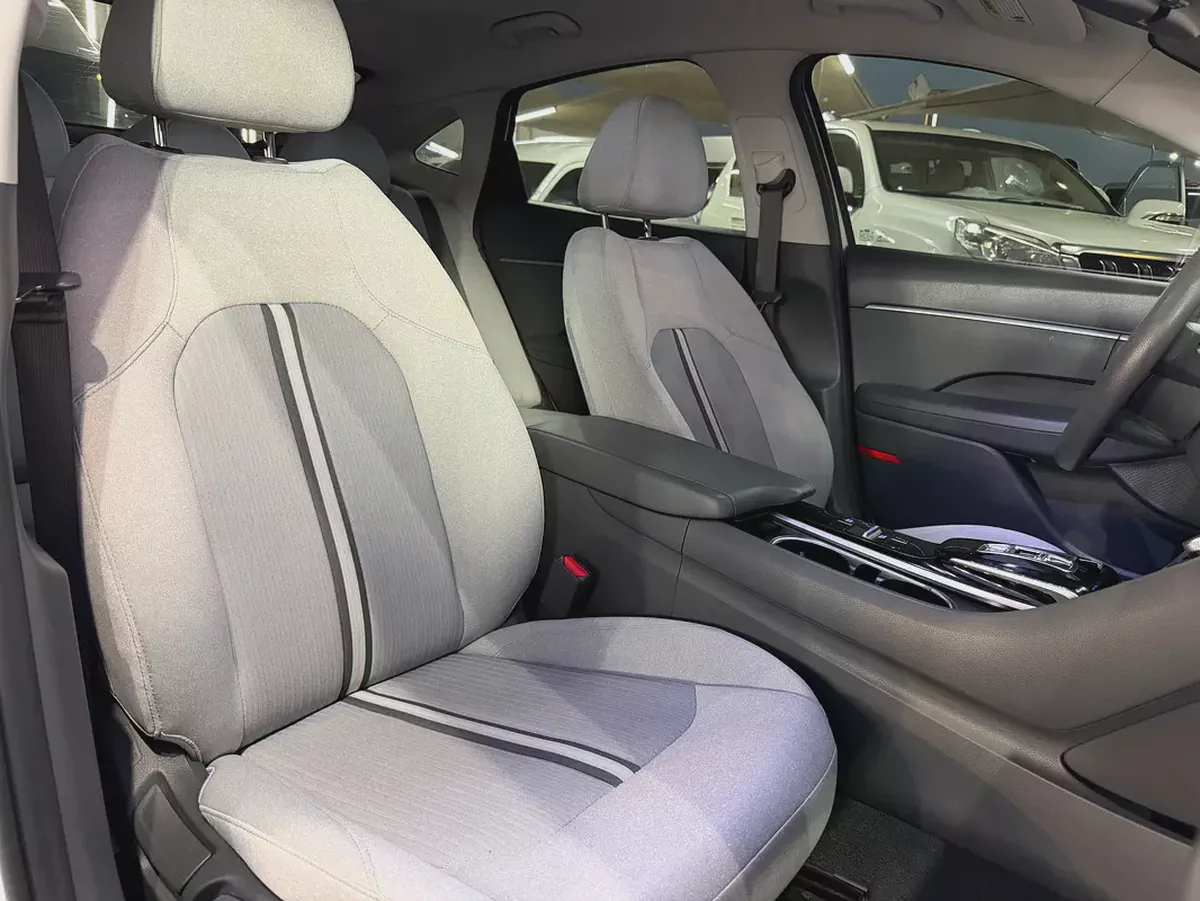 Hyundai Sonata GL 2021-17-17