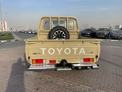 Toyota Land Cruiser 70 -21