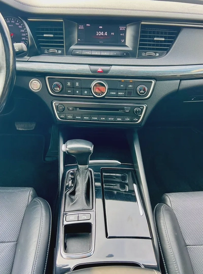 KIA CADENZA 2018 GCC SPEC FULL OPTION-15