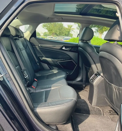 KIA CADENZA 2018 GCC SPEC FULL OPTION-17