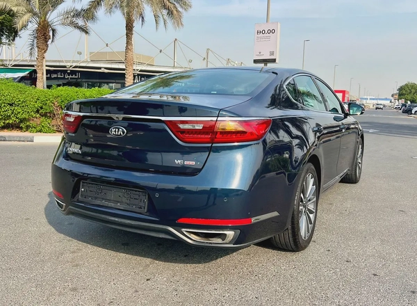 KIA CADENZA 2018 GCC SPEC FULL OPTION
