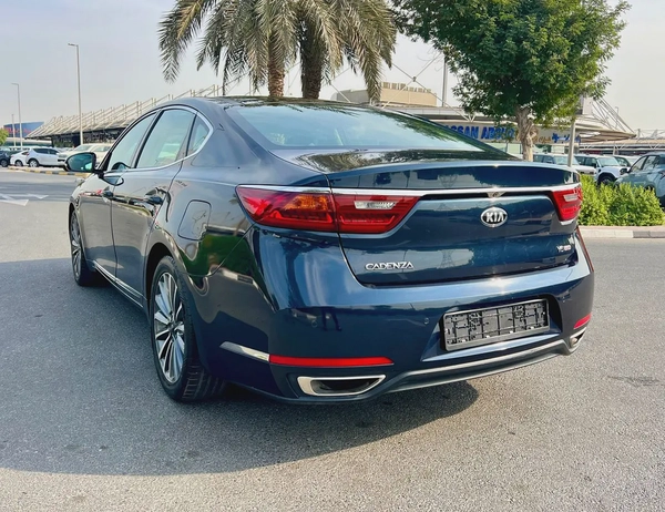 KIA CADENZA 2018 GCC SPEC FULL OPTION