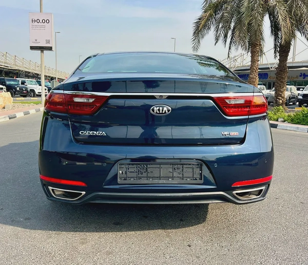 KIA CADENZA 2018 GCC SPEC FULL OPTION