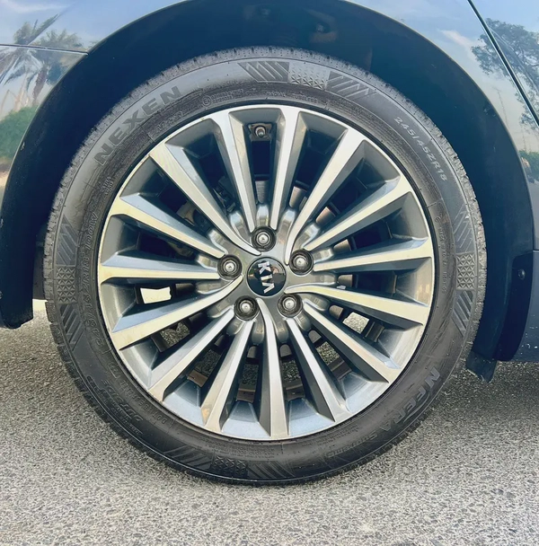 KIA CADENZA 2018 GCC SPEC FULL OPTION