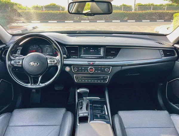 KIA CADENZA 2018 GCC SPEC FULL OPTION