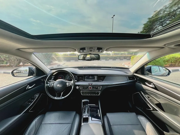 KIA CADENZA 2018 GCC SPEC FULL OPTION