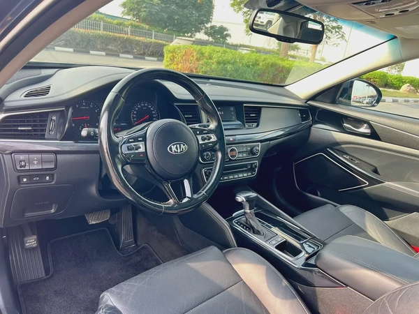 KIA CADENZA 2018 GCC SPEC FULL OPTION
