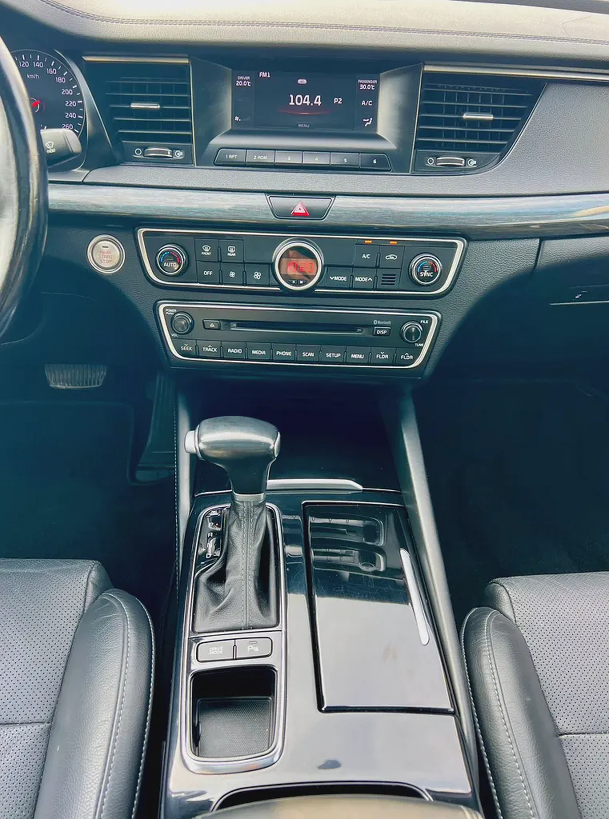 KIA CADENZA 2018 GCC SPEC FULL OPTION-15-15