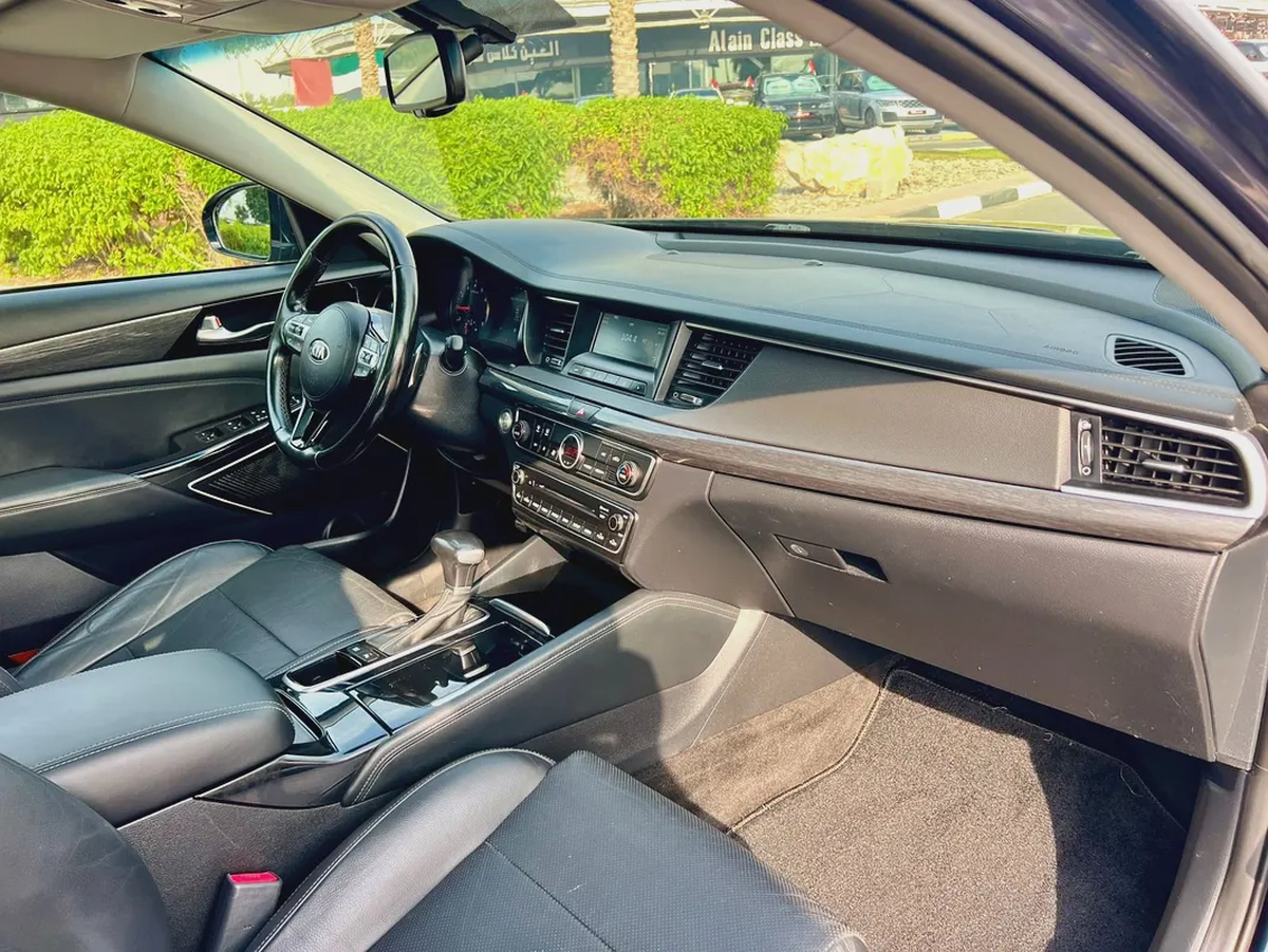 KIA CADENZA 2018 GCC SPEC FULL OPTION-16-16