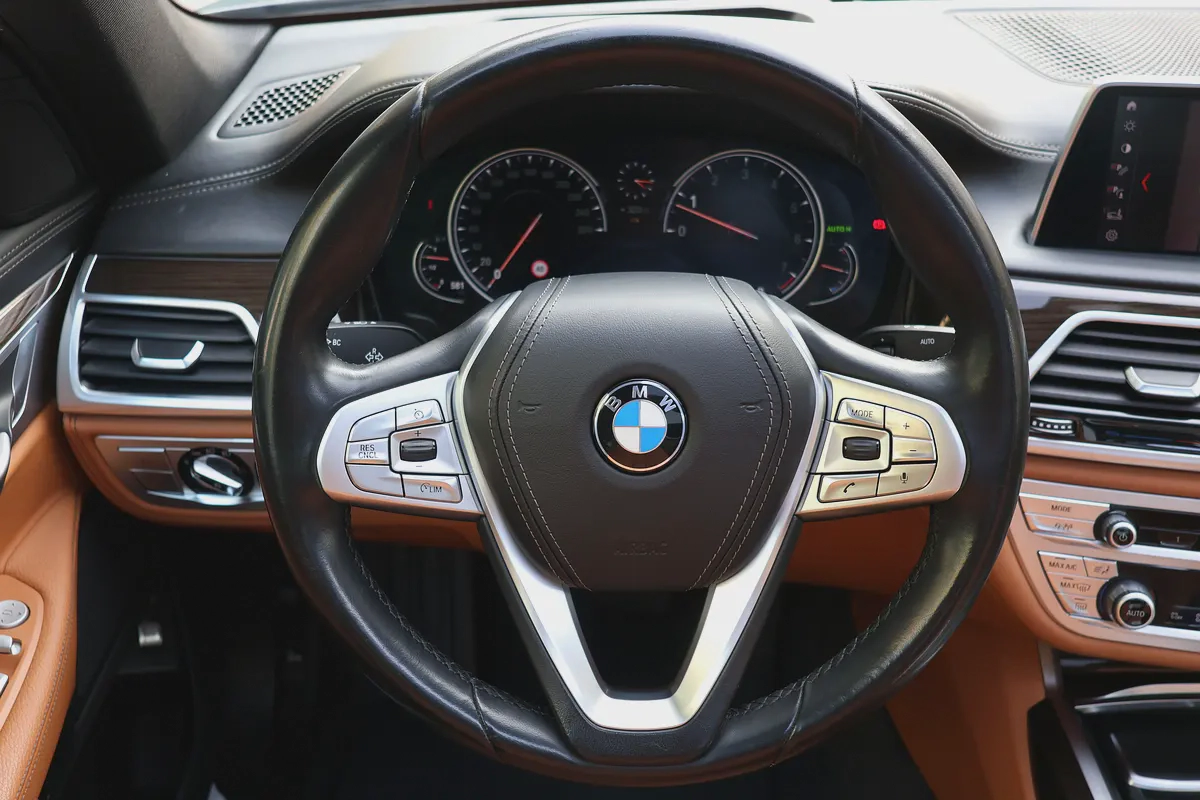 BMW 7 SERIES-730LI-2019-112000KM-GCC SPECS-EXCELLENT CONDITION-12-12