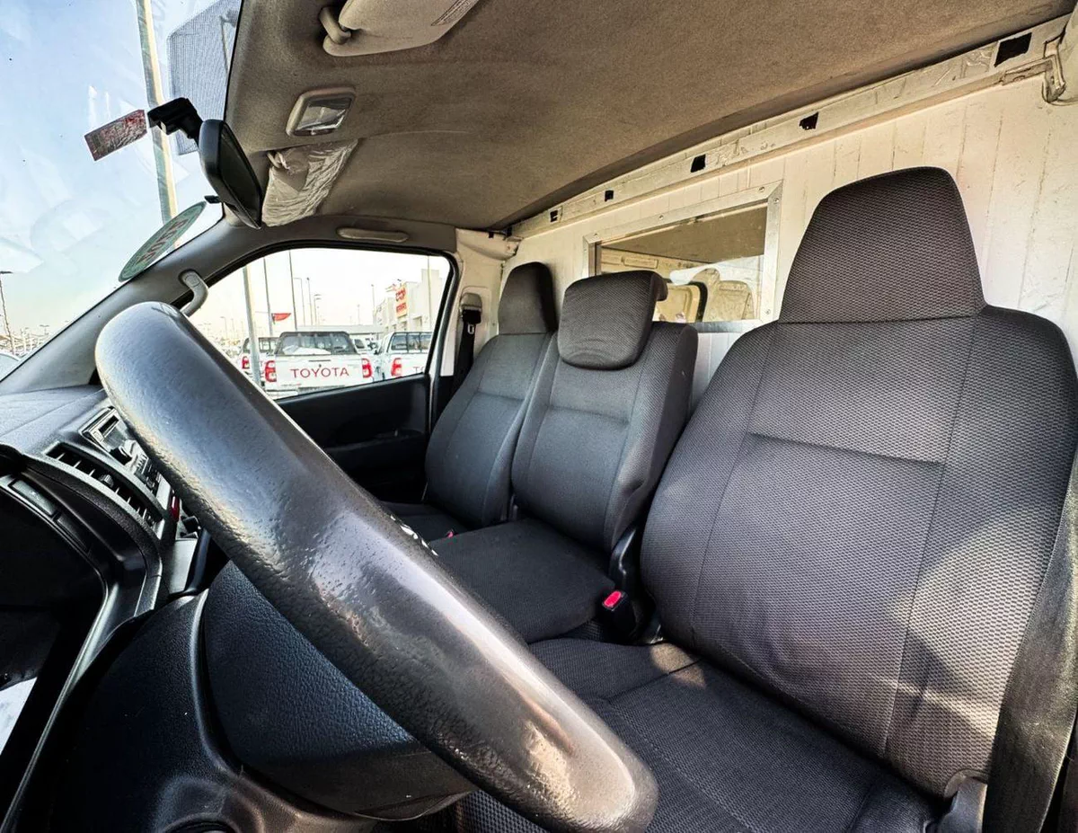Toyota Hiace GL Toyota Hiace Van |  2022 | GCC | Accident-Free | In Excellent Condition | 1008 P.M-8-0