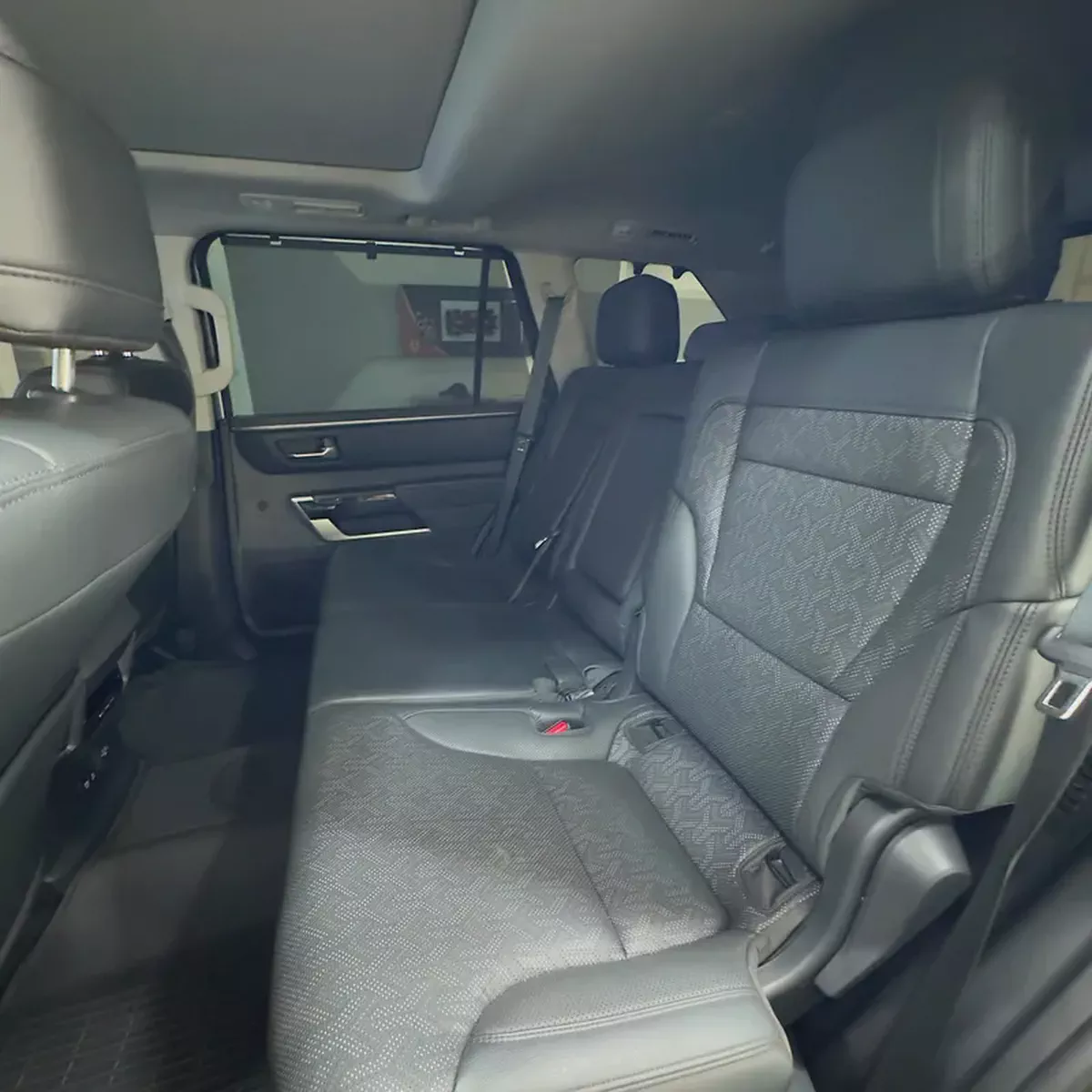2024 Toyota Sequoia Limited hybrid-8-8