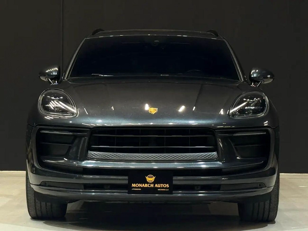 Porsche Macan AMERICAN SPEC | 2,630 / Month-2-0