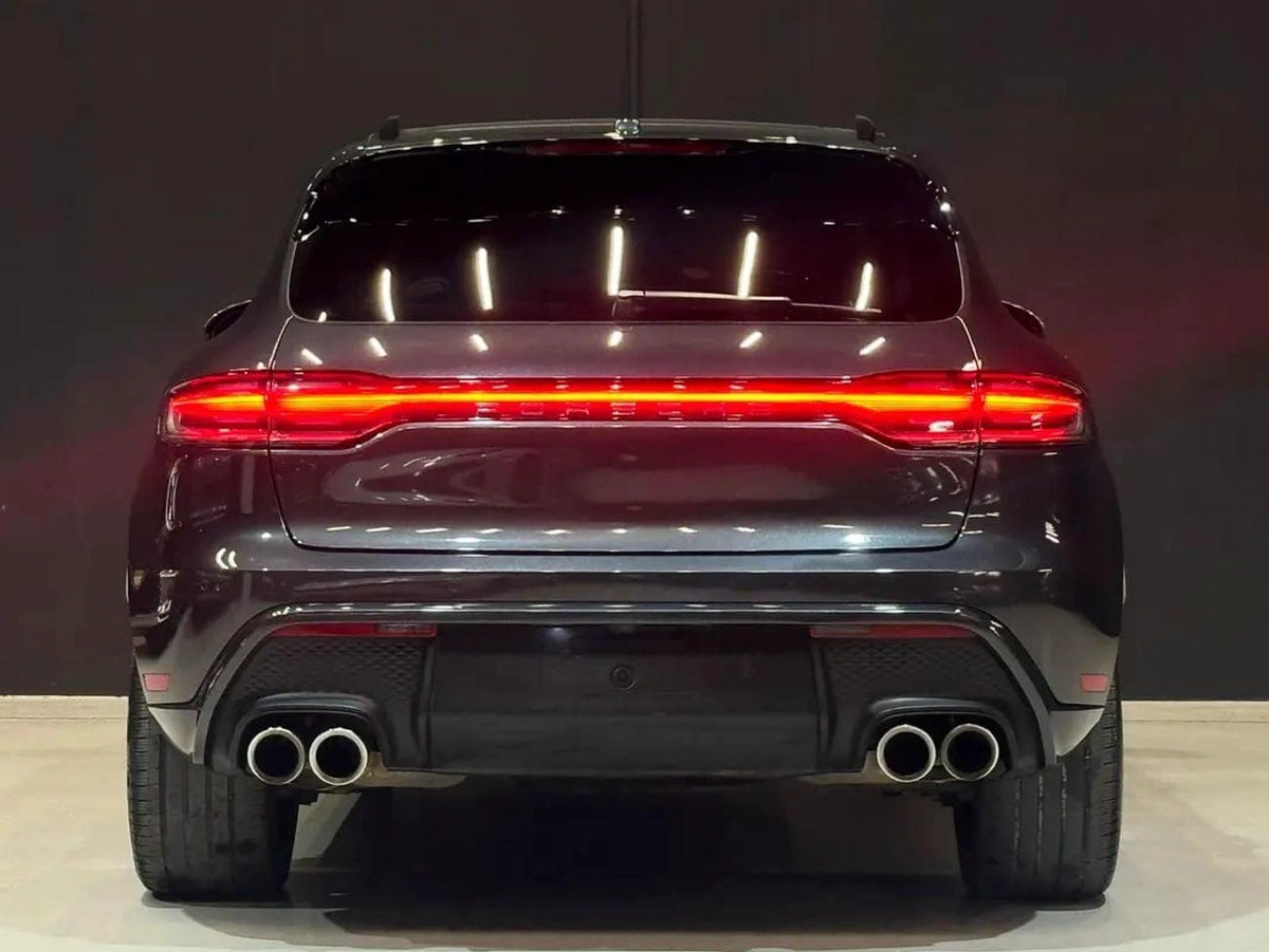 Porsche Macan AMERICAN SPEC | 2,630 / Month-4-0