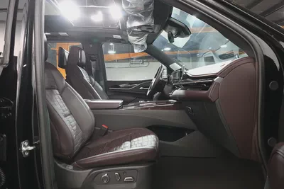 CADILLAC ESCALADE 600 SPORT PLATINUM-0KM-2024-GCC SPECS-UNDER WARRANTY  SERVICE-BRAND NEW-17
