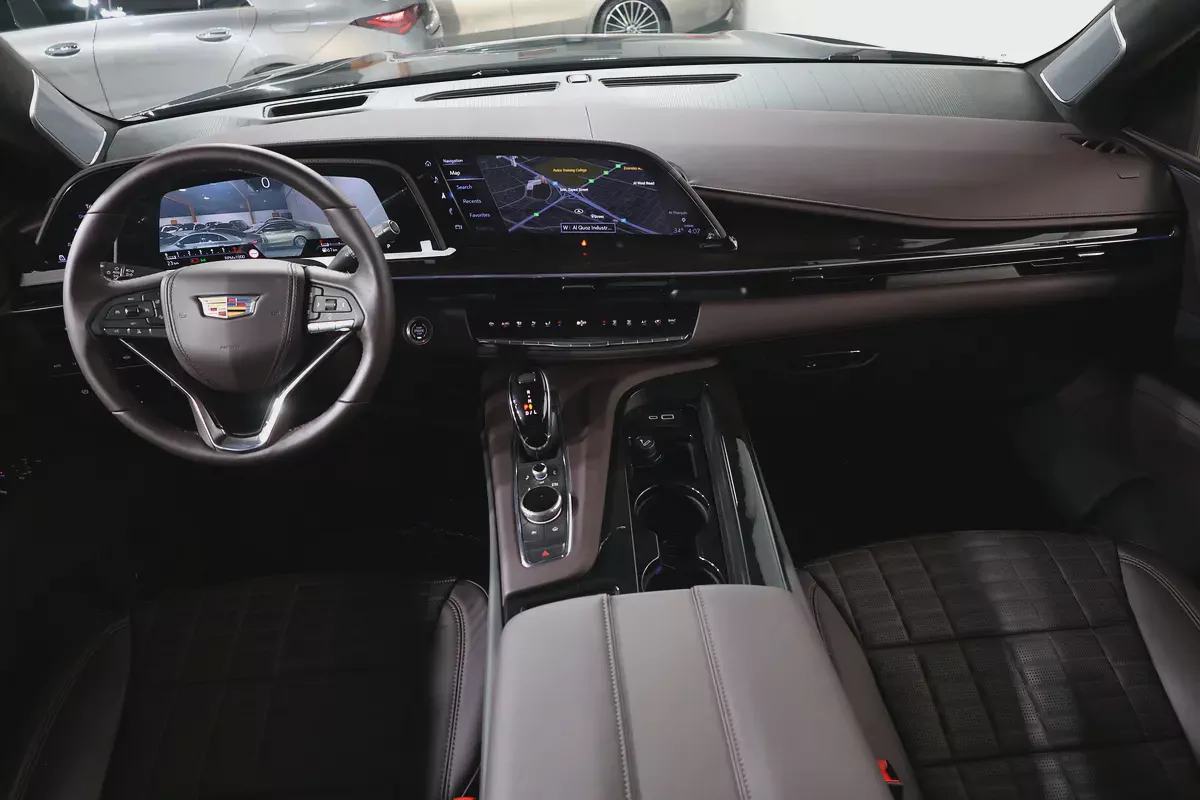CADILLAC ESCALADE 600 SPORT PLATINUM-0KM-2024-GCC SPECS-UNDER WARRANTY  SERVICE-BRAND NEW-11-11