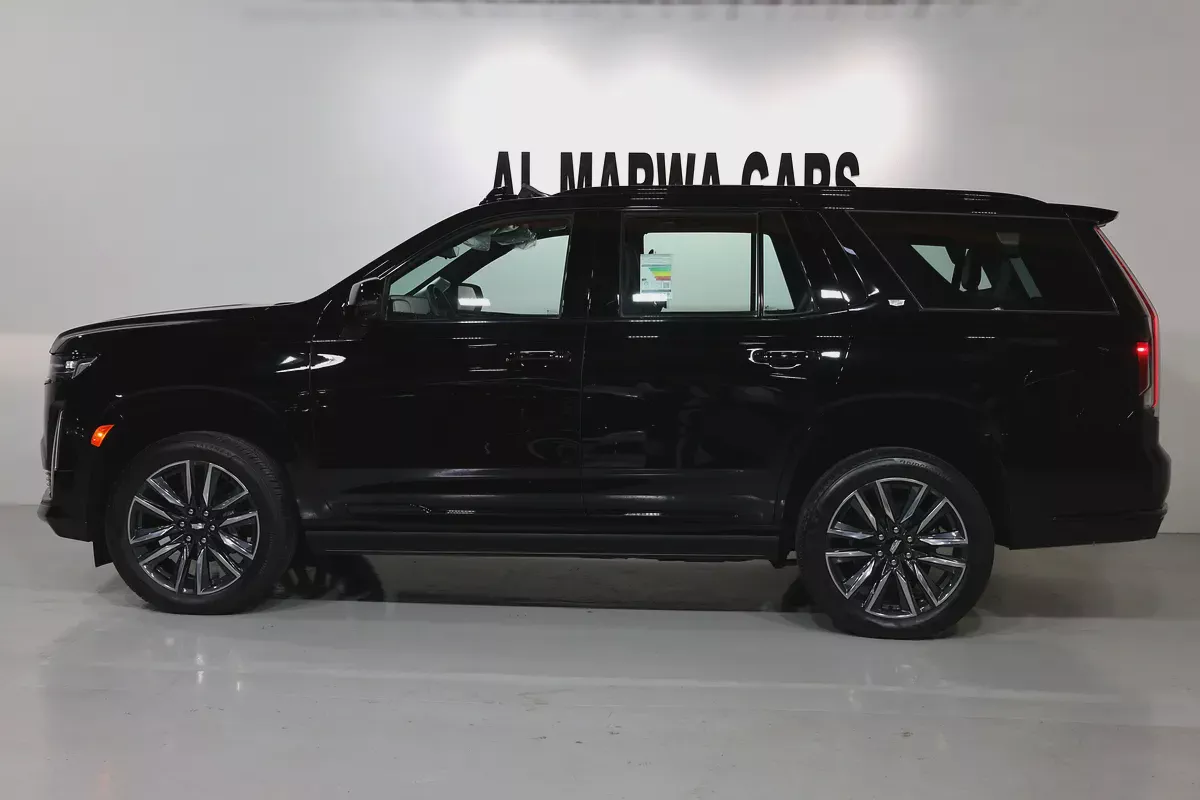 CADILLAC ESCALADE 600 SPORT PLATINUM-0KM-2024-GCC SPECS-UNDER WARRANTY  SERVICE-BRAND NEW-4-4