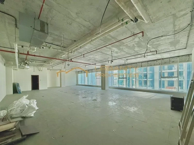Modern Office Space in Al Manara Tower, Business Bay-1