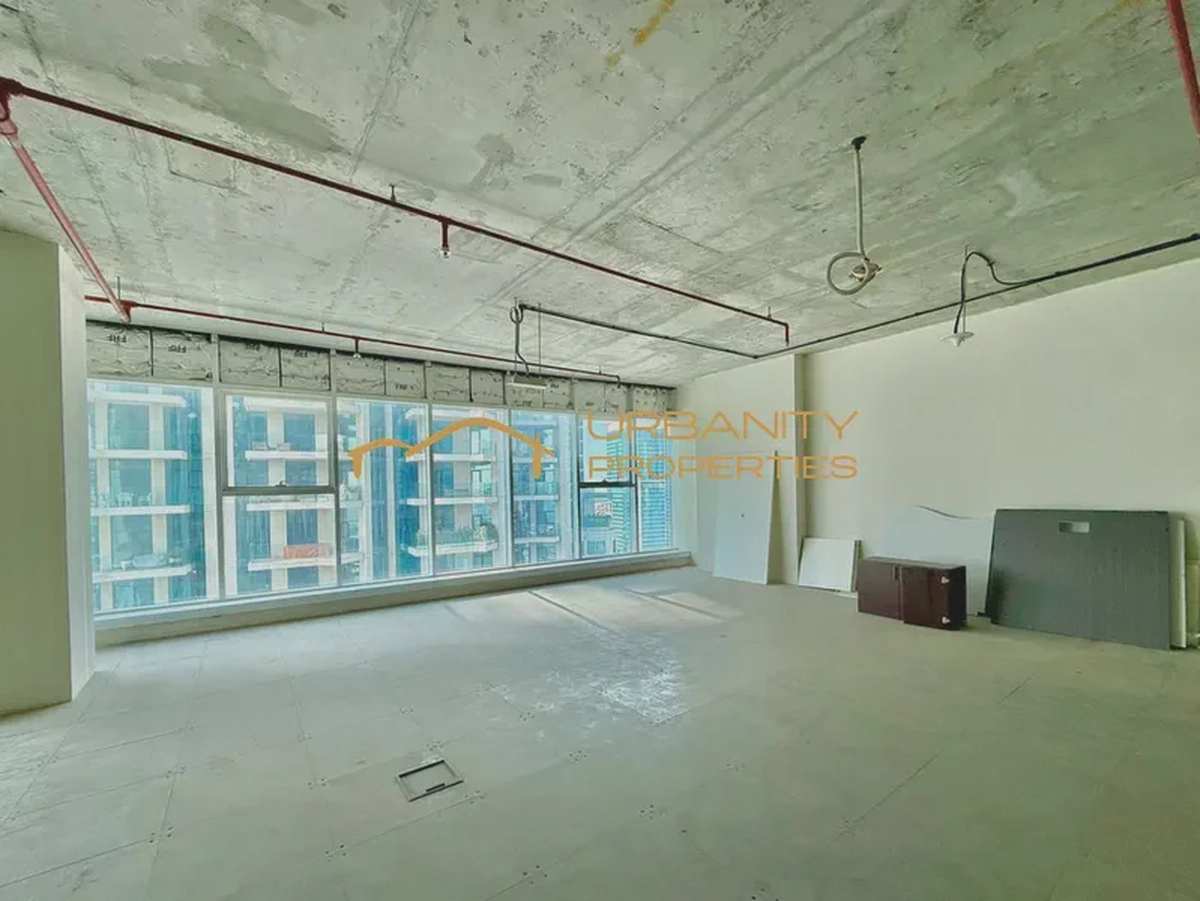 Modern Office Space in Al Manara Tower, Business Bay