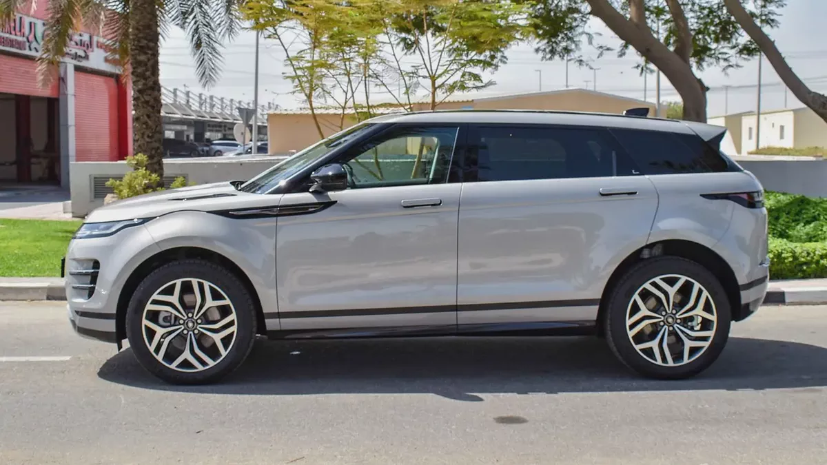 RANGE ROVER EVOQUE SE P250 DYNAMIC 2025!! BRAND NEW CAR!! MENTIONED PRICE IS FOR EXPORT ONLY-16-16