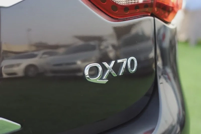 Used Infiniti QX70 3.7L Excellence 2016-9