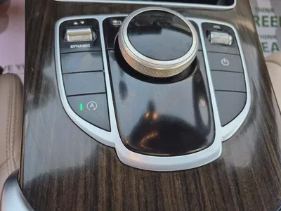 Mercedes-Benz C300 2018 - American Specs - Excellent Condition-8