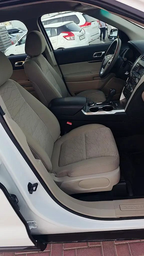 Ford Explorer Platinum 2014 - GCC Specs - Well Maintained