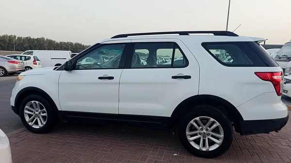 Ford Explorer Platinum 2014 - GCC Specs - Well Maintained
