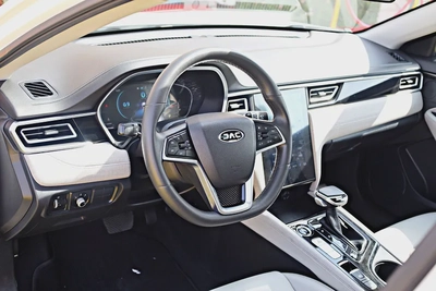 JAC J7 2022 GCC SPECS AVAILABLE ON 0% DOWN-PAYMENT OR CASH.-8