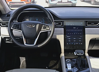 JAC J7 2022 GCC SPECS AVAILABLE ON 0% DOWN-PAYMENT OR CASH.-12