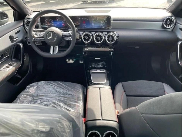 Mercedes Benz A 200 AMG 5 years Warranty Hatchback 2025 GCC - AED 145,000 (AED 170,000)