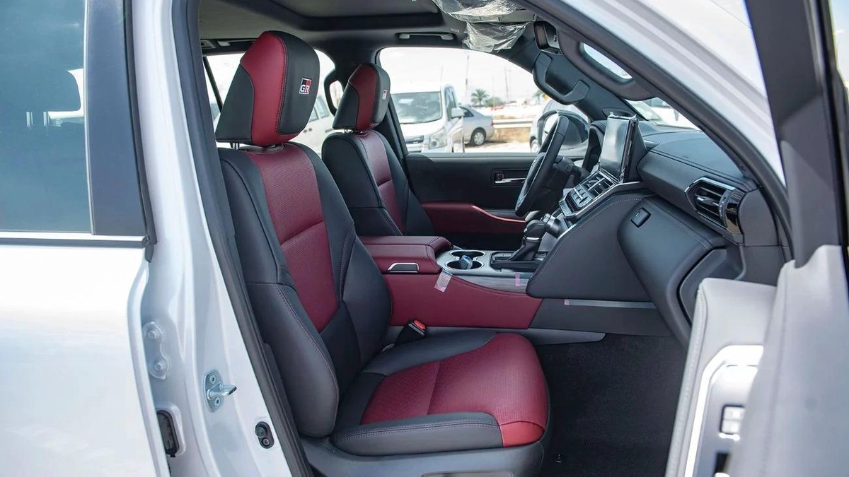 Toyota Land Cruiser GR SPORT FULL OPTION DIESEL-17-17
