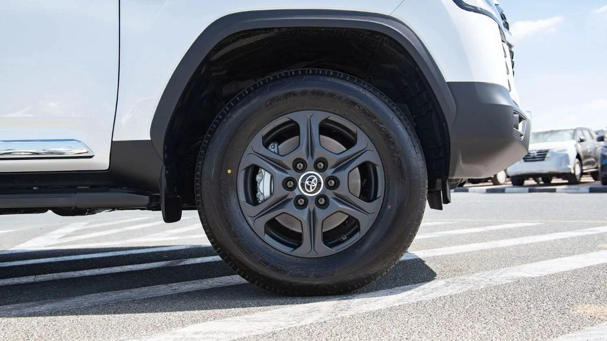 Toyota Land Cruiser GR SPORT FULL OPTION DIESEL-11-11